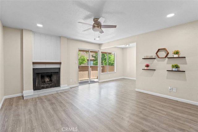 1550 W Ashlan, Fresno