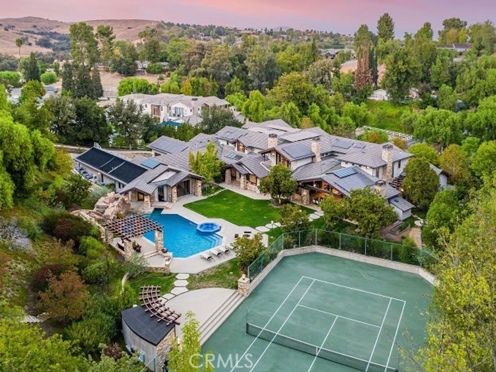5824 Jed Smith Road, Hidden Hills