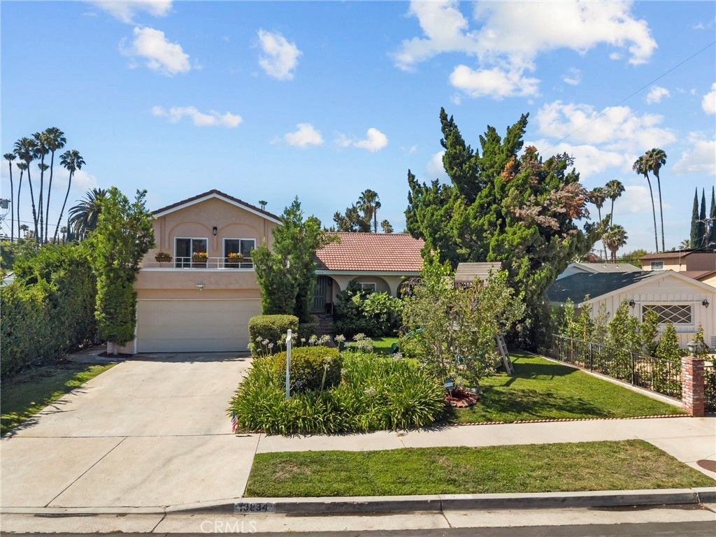 19834 Haynes Street, Woodland Hills