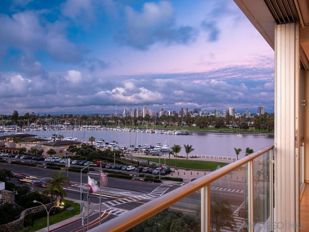 1810 Avenida Del Mundo # 505, Coronado