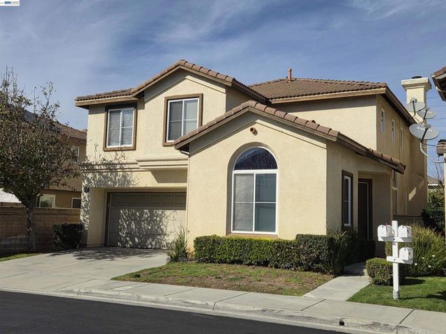 132 Citrine Ct, Gardena