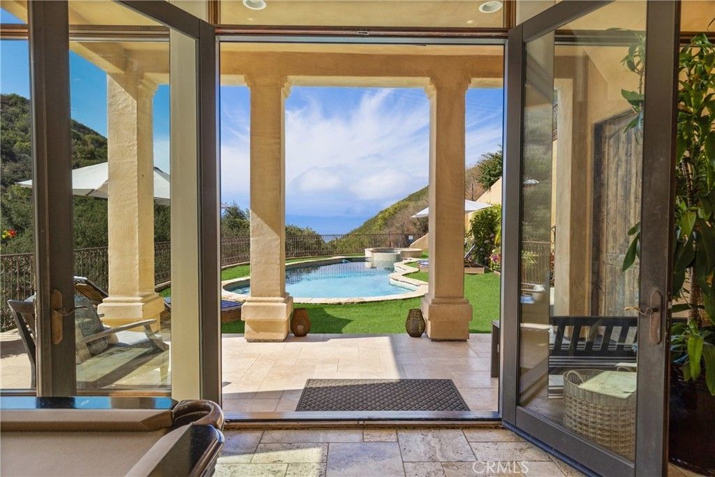 4322 Escondido Drive, Malibu