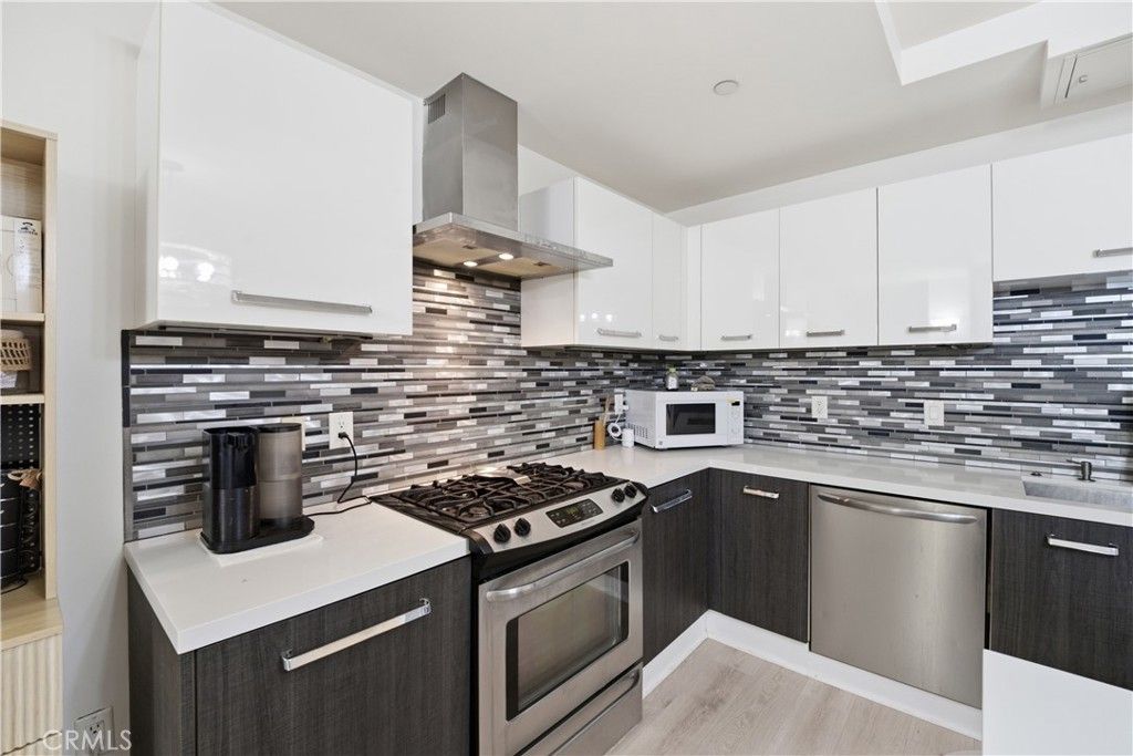 433 Pine Avenue # 201, Long Beach