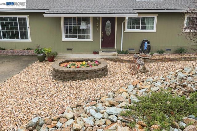 3345 Oakwood Place, Redding