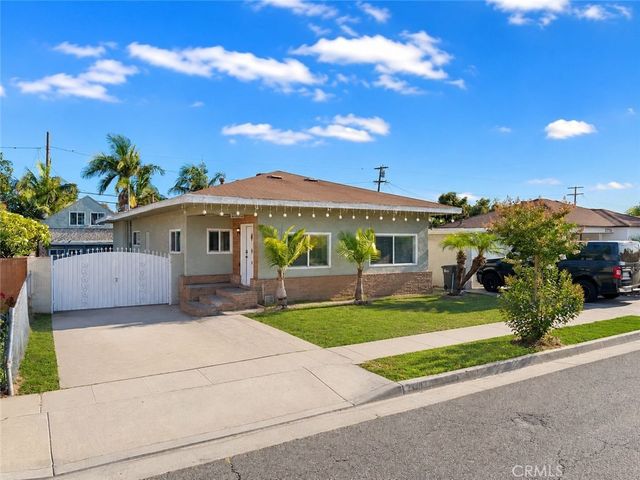 2980 Oakwood Avenue, Lynwood