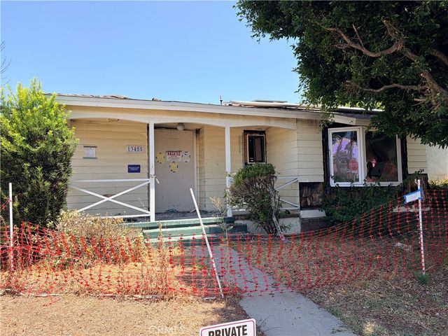 13455 Bassett, Van Nuys