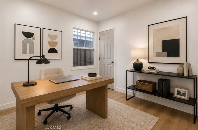 3477 W 71st, Los Angeles