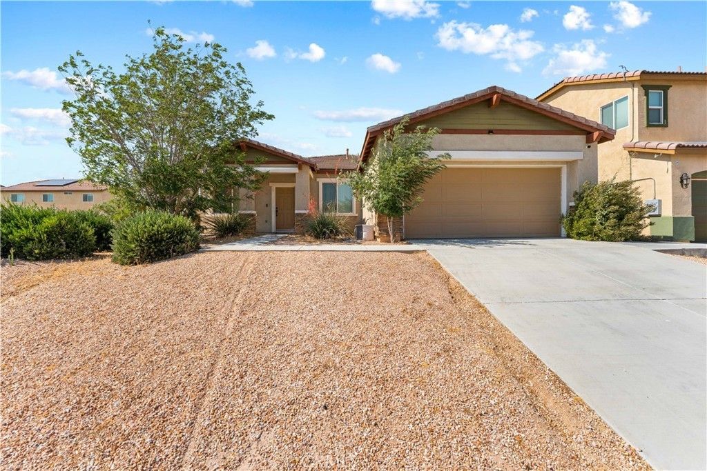 3617 Half Dome Avenue, Rosamond