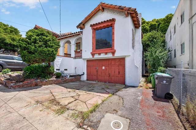 3526 Brighton Avenue, Oakland