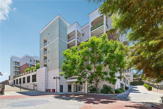 3740 Santa Rosalia # 402, Los Angeles