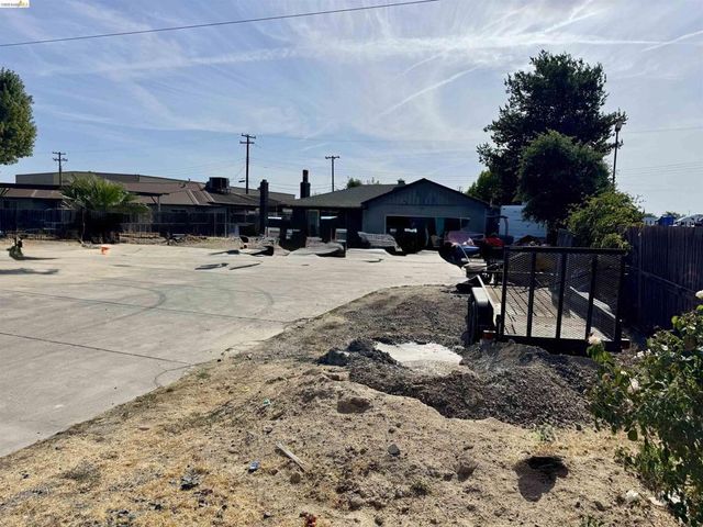 7031 Power Inn Rd, Sacramento
