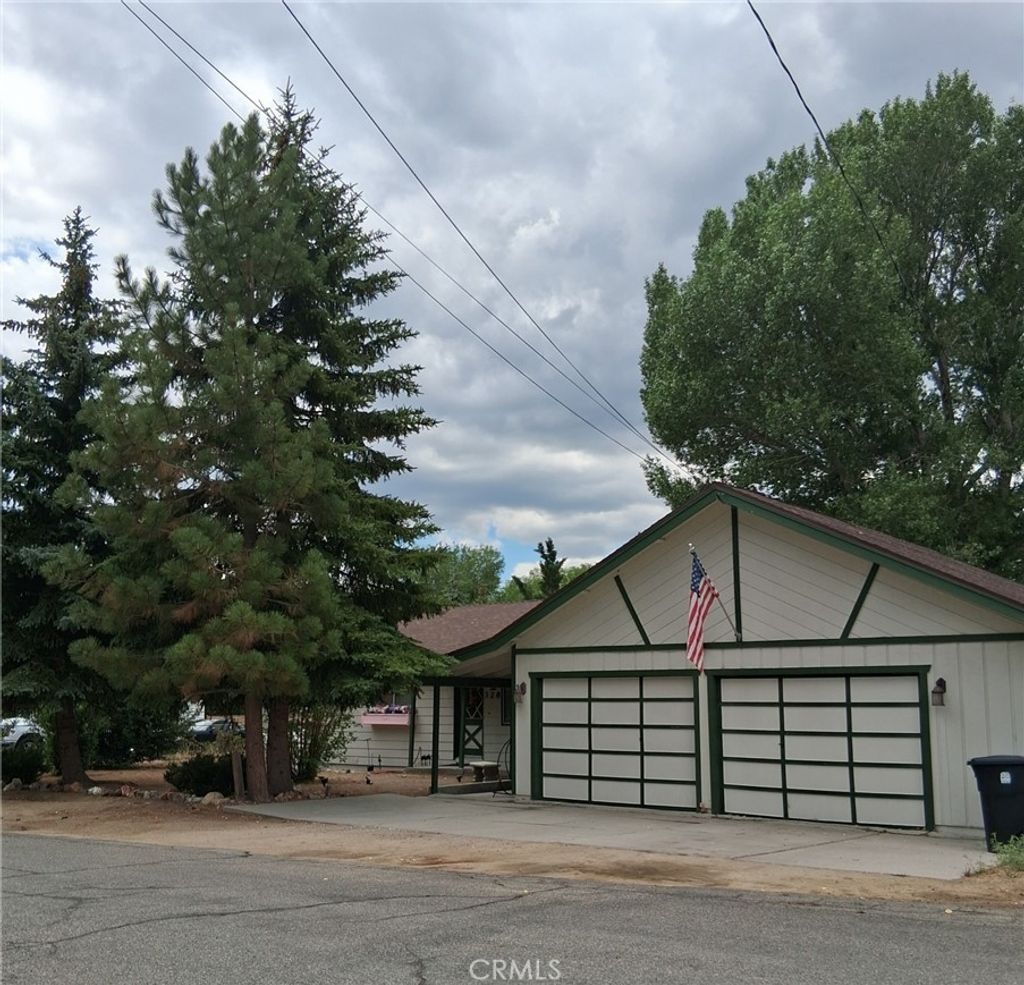 328 Grenfall, Big Bear City