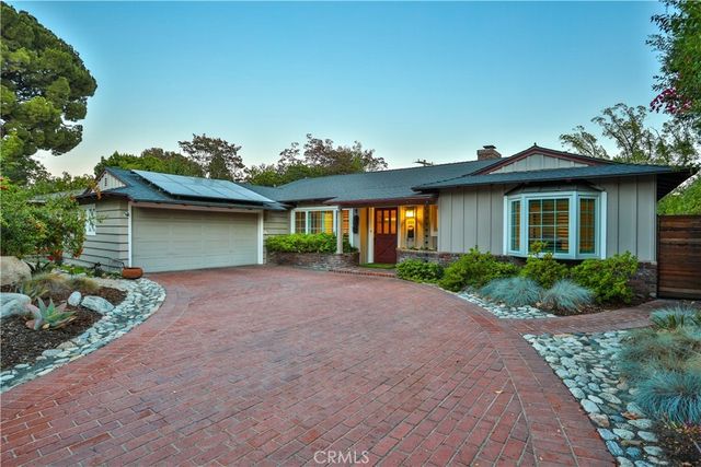 666 W 9th Street, Claremont