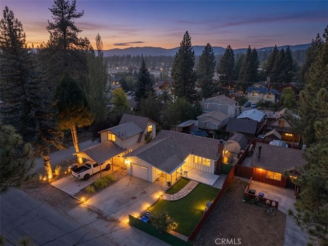 927 W Aeroplane, Big Bear City