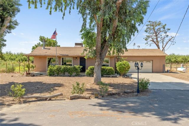 16565 Lacey Boulevard, Lemoore