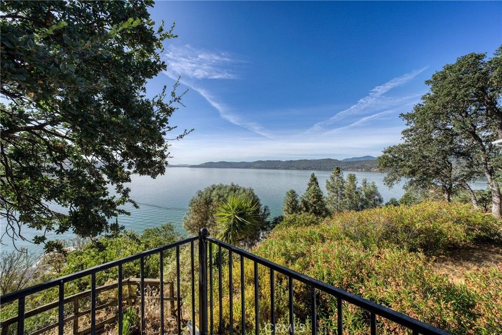 3611 Oak Drive, Clearlake