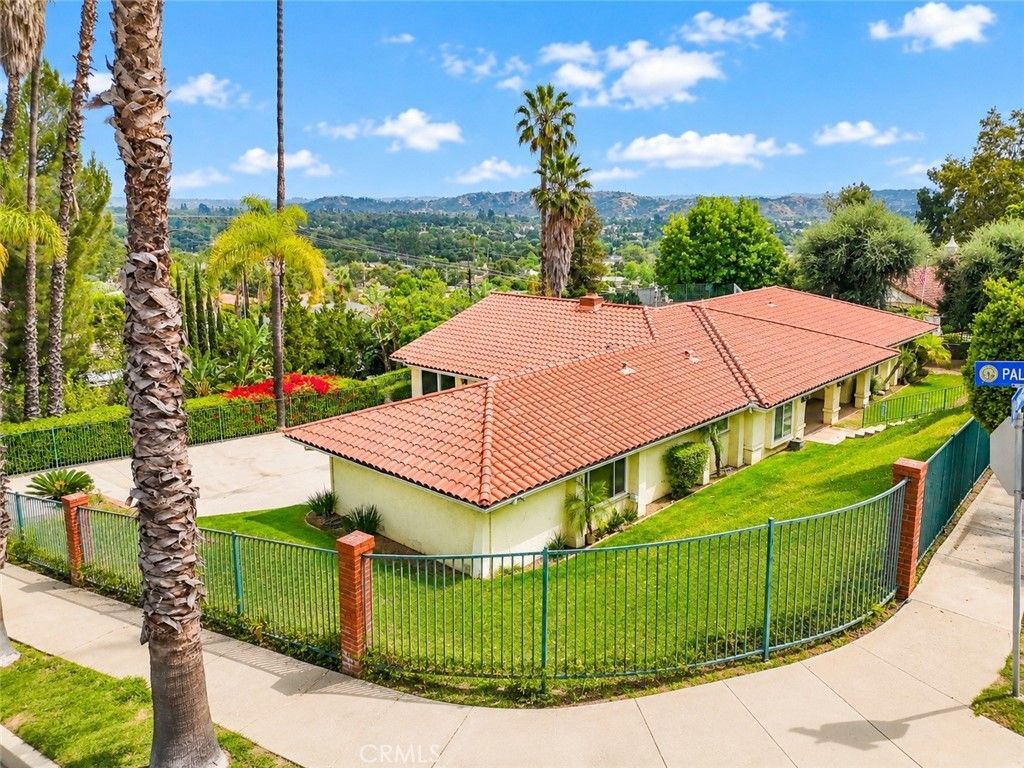 834 Cloverview, Glendora
