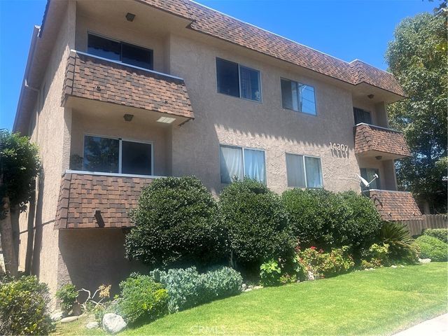 14307 N Roscoe Boulevard # 103, Panorama City