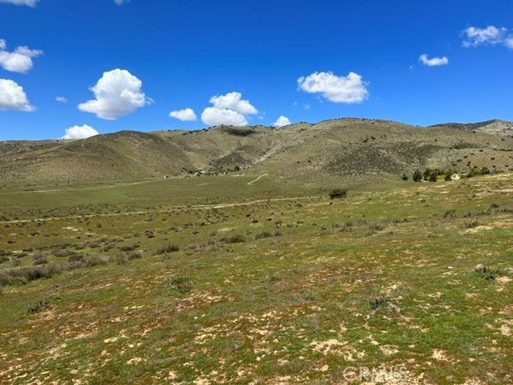 6931 Sierra, Agua Dulce