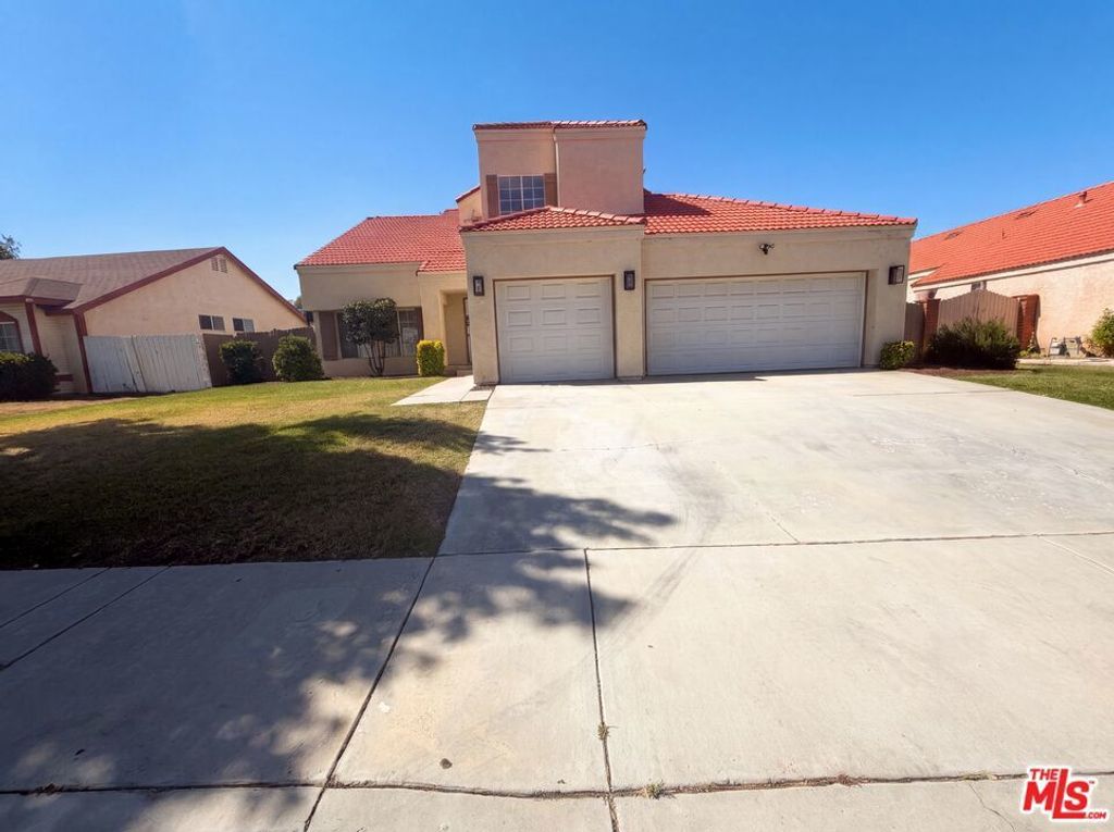 4256 Trenton Avenue, Palmdale