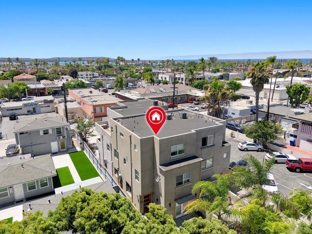 1323 Felspar St, San Diego