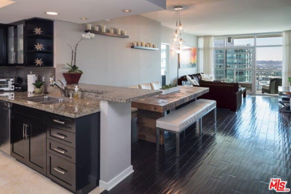 13700 Marina Pointe Drive # 1725, Marina Del Rey