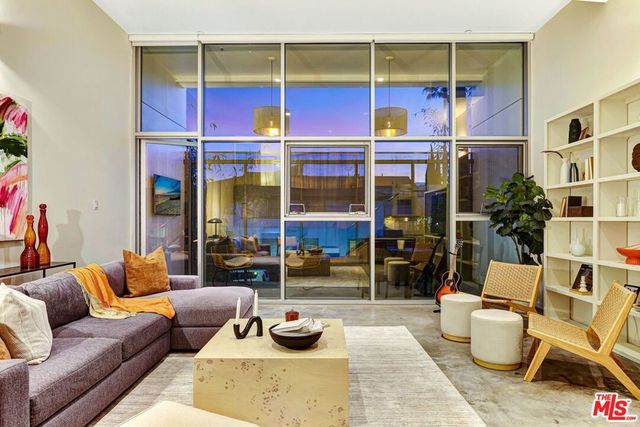 803 Wilcox Avenue # 4, Los Angeles