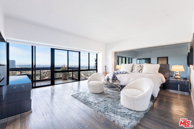 10445 Wilshire Boulevard # 1905, Los Angeles
