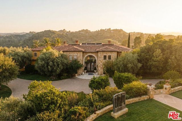 12300 Mulholland, Beverly Hills