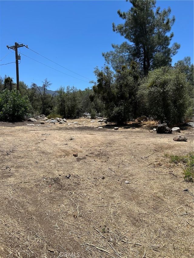 248 Bodfish Canyon, Bodfish