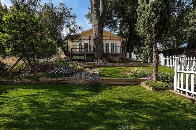 21857 Koontz Way, Topanga