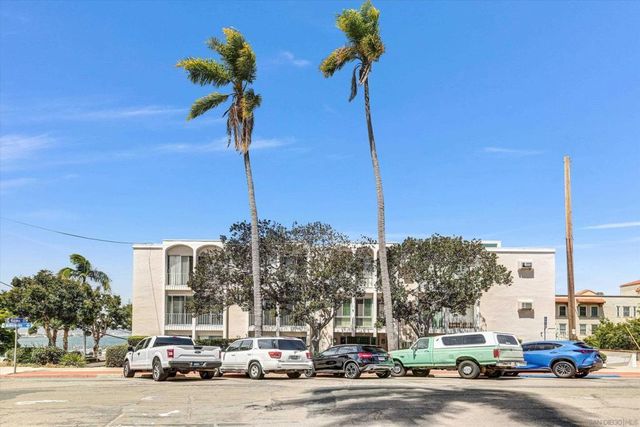 2410 Albatross St # 9, San Diego