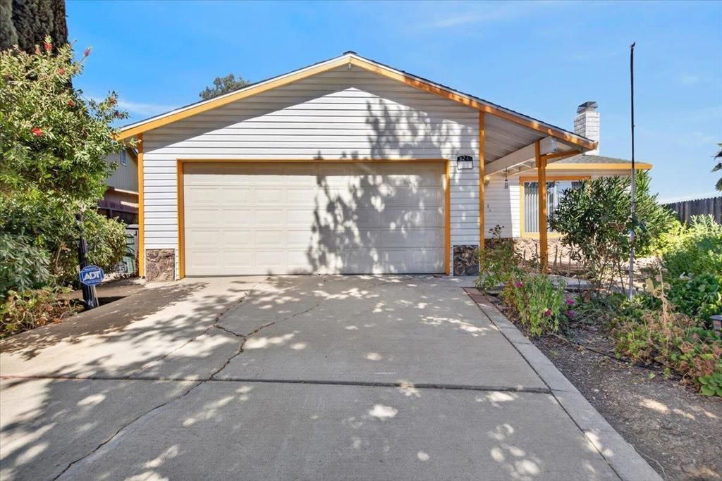 324 Barros Street, Patterson