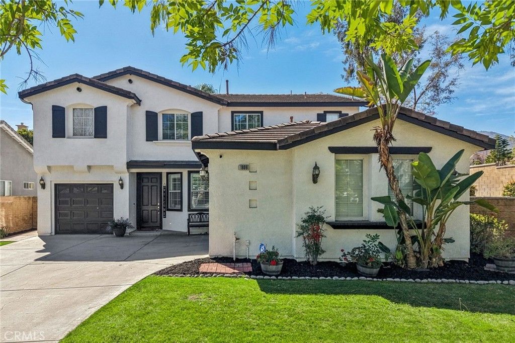 1806 Riverstone, Corona