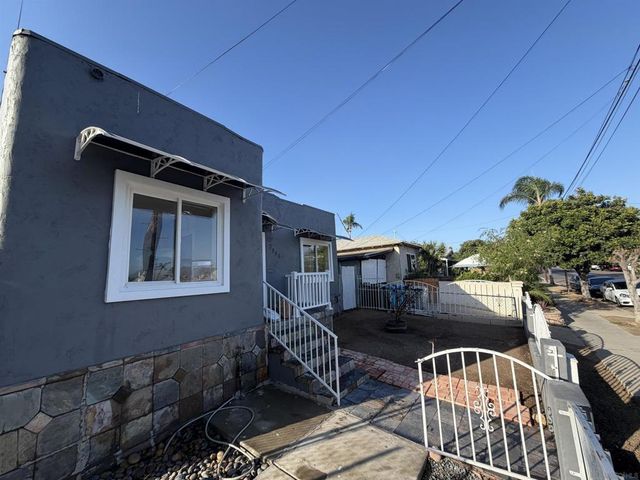 3946 Division Street, San Diego