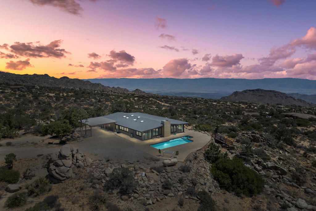 61579 Sun Terrace, Mountain Center