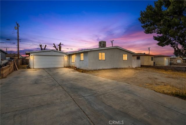 44251 Carolside Avenue, Lancaster