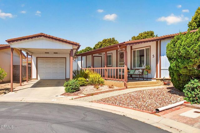 3 Poinsettia Gardens Drive # 3, Ventura