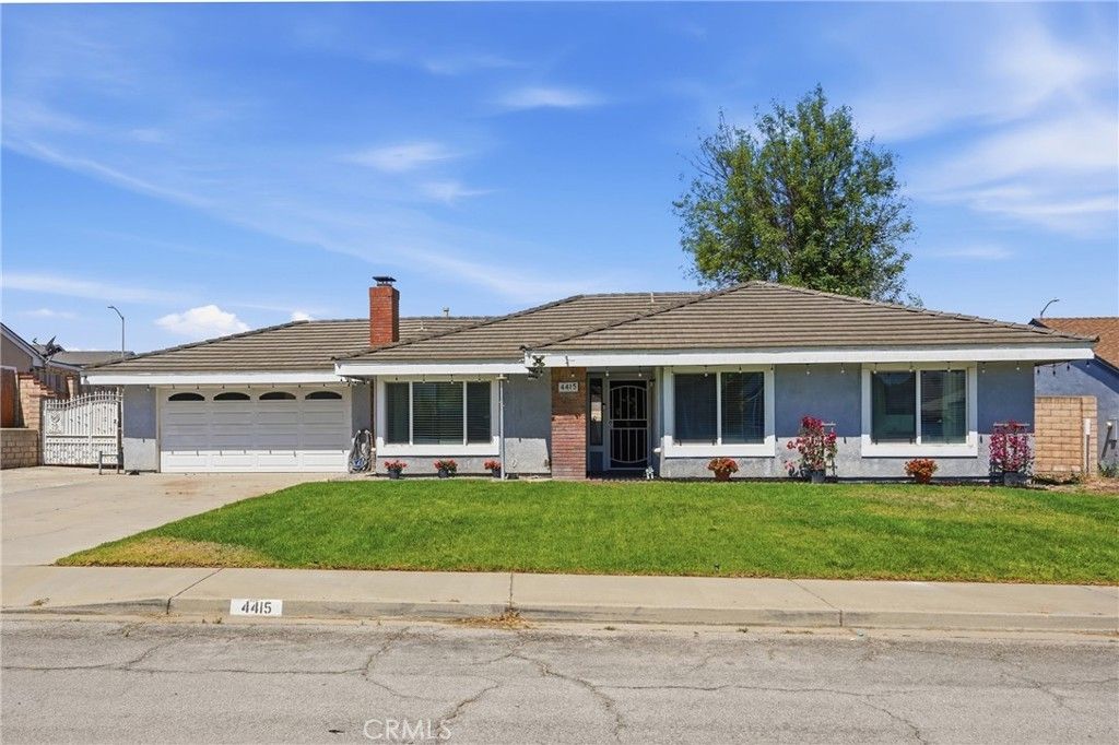 4415 Glines, Santa Maria