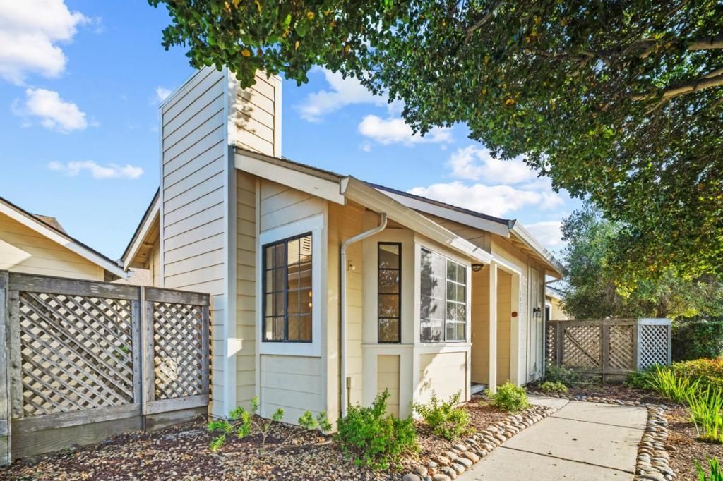 1037 Olympic Lane, Seaside