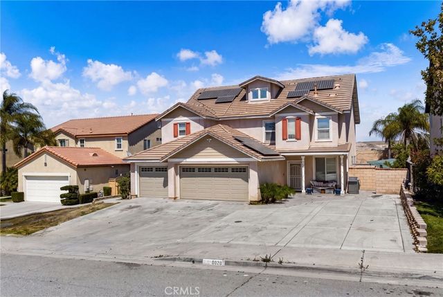 8028 La Crosse Way, Riverside