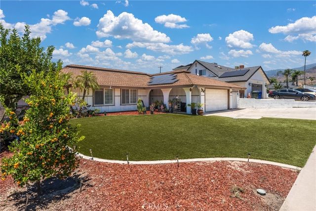 6070 Blythe Avenue, Highland