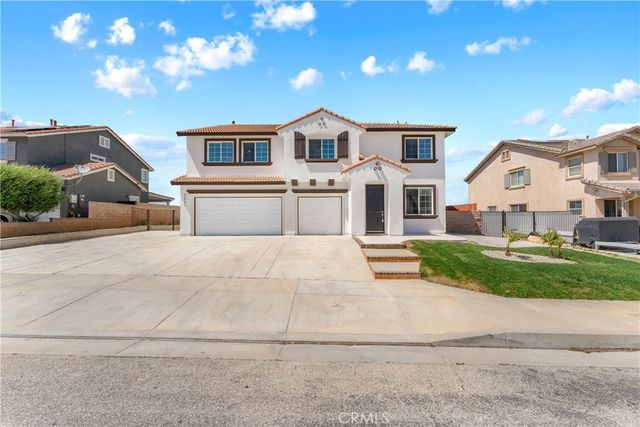 7531 Ridge View Drive, Lancaster