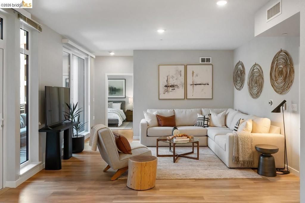 260 Brooklyn Basin Way # 556, Oakland