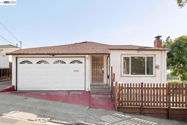 17005 Santa Fe St, Hayward