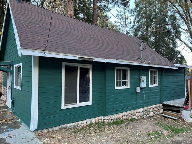 29228 Hook Creek, Cedar Glen