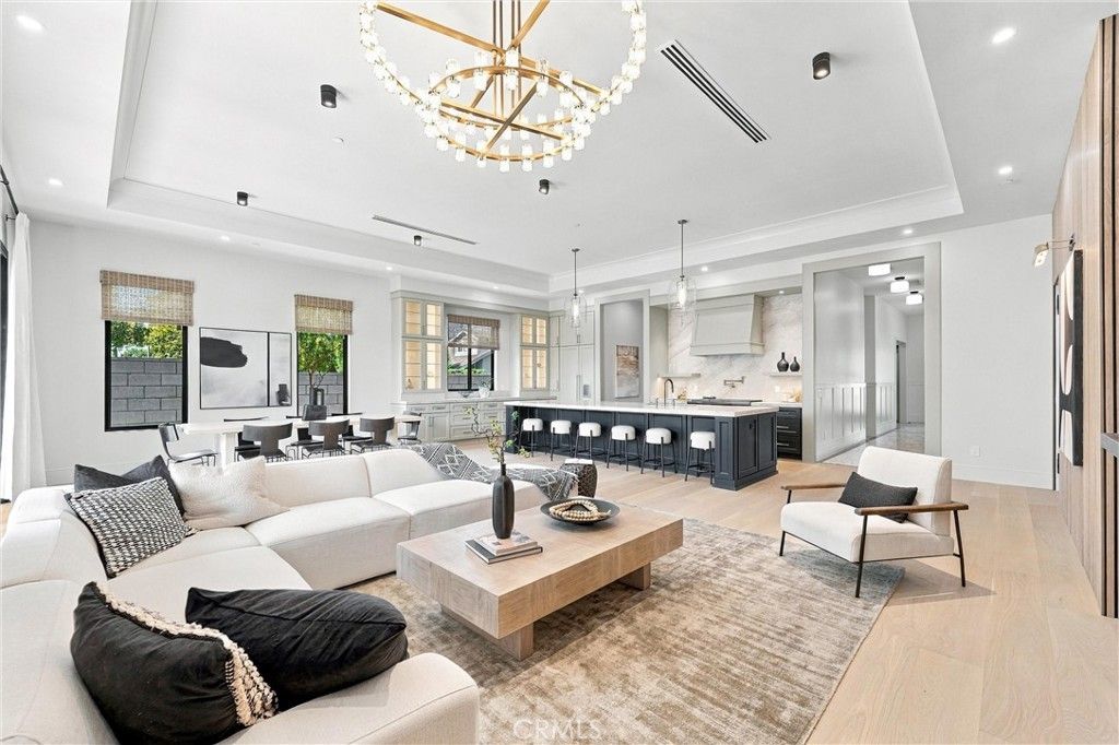 15362 Seine Cir., Irvine