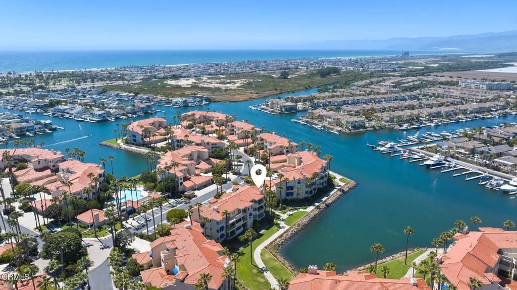 1808 Emerald Isle Way, Oxnard
