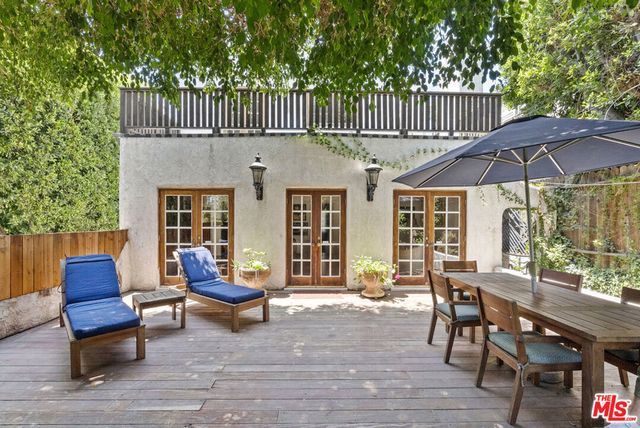 1711 N Curson Avenue, Los Angeles