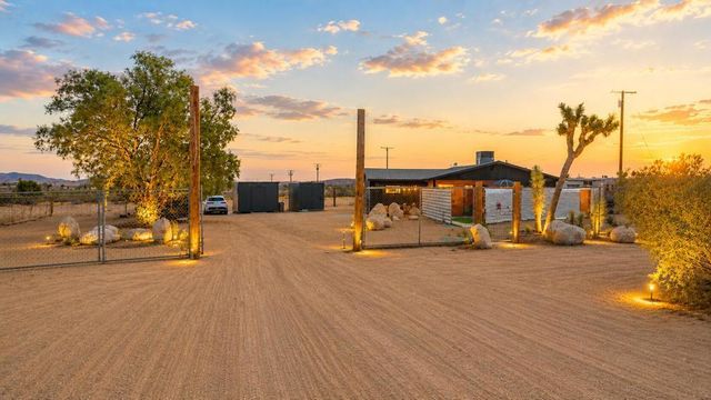1587 Deer Trail, Yucca Valley